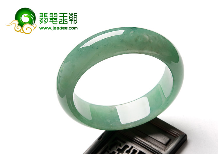 糯冰种翠色缅甸翡翠A货手镯（56.4mm）