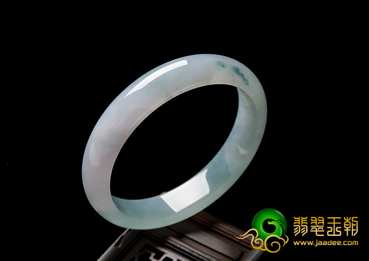 冰种略飘花缅甸翡翠A货手镯（54.7mm）