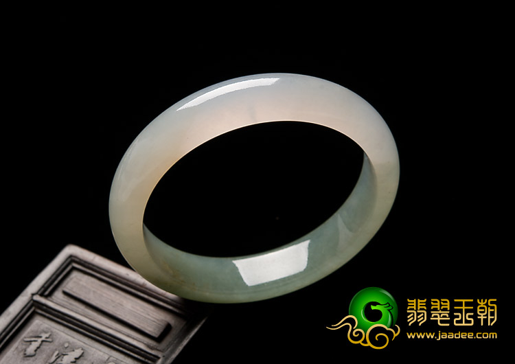 冰种淡晴水缅甸翡翠A货手镯（52.2mm）