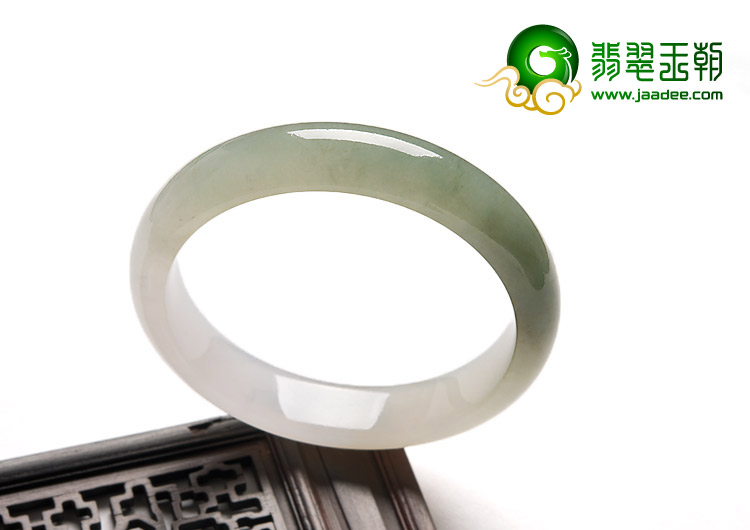 冰种淡晴水缅甸翡翠A货手镯（52.2mm）