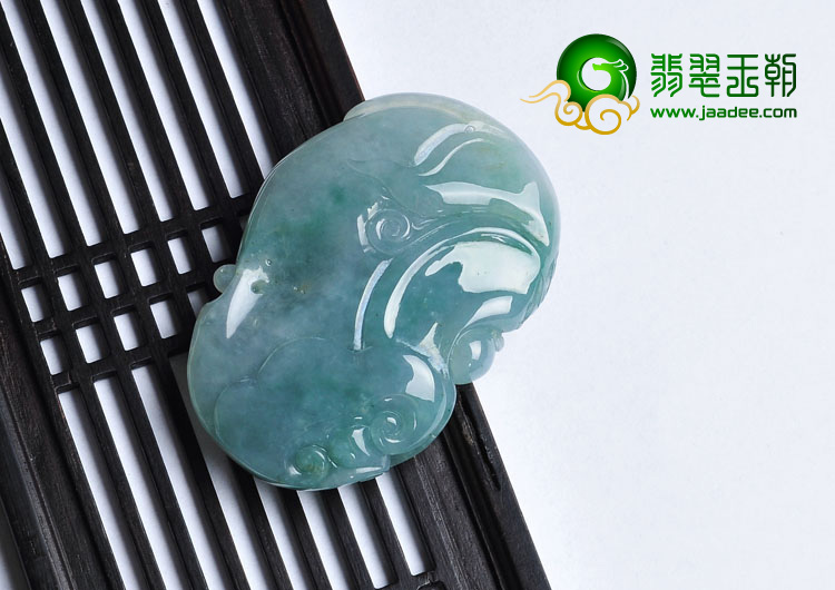 冰种飘翠缅甸翡翠A货达摩挂件