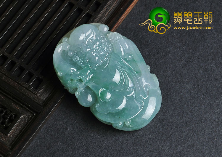 冰种飘翠缅甸翡翠A货达摩挂件