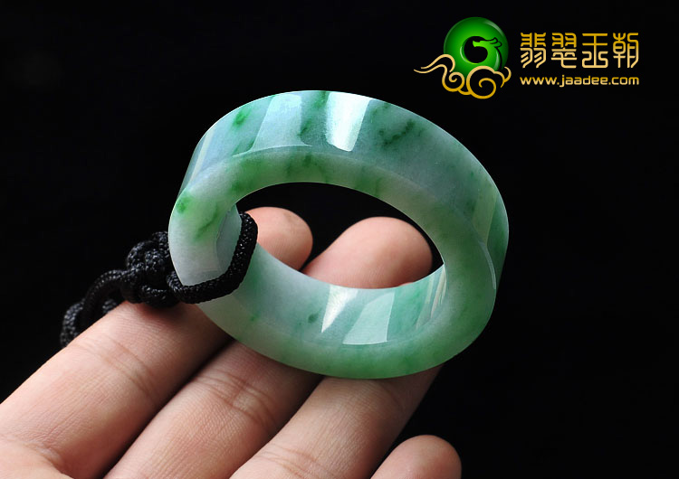 糯冰种飘翠缅甸翡翠A货平安环挂件