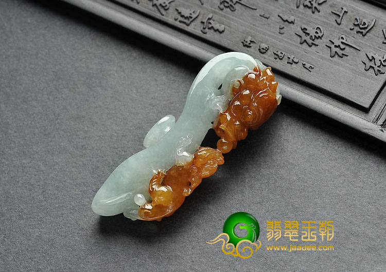 糯冰种黄翡缅甸翡翠A货龙钩挂件