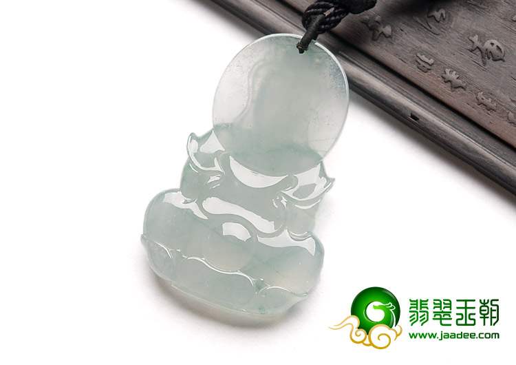 冰种淡晴水缅甸翡翠A货观音挂件