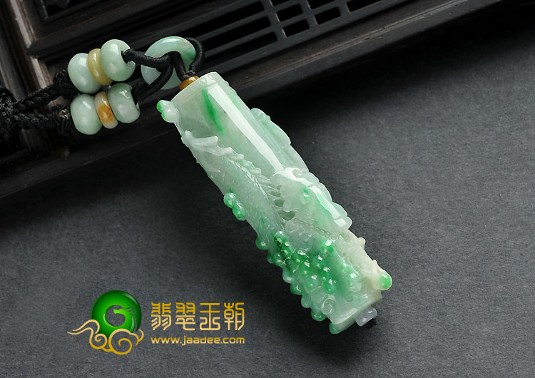 糯冰种飘翠缅甸翡翠A货龙柱挂件