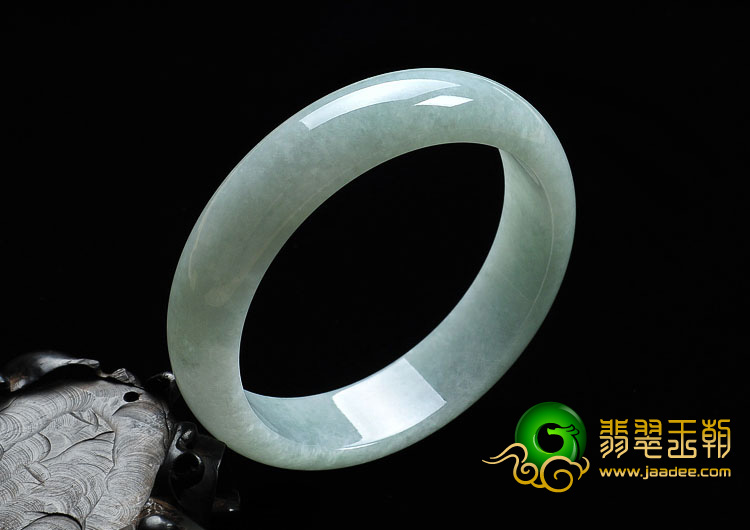 糯冰种晴水缅甸翡翠A货手镯（59.2mm）