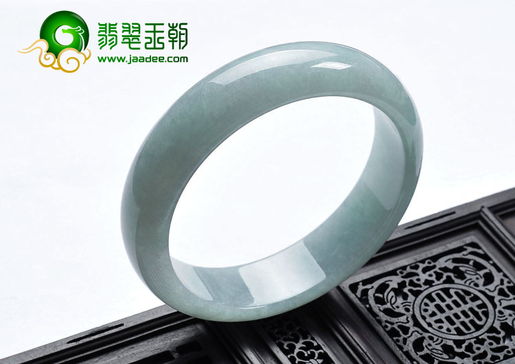 糯冰种晴水缅甸翡翠A货手镯（59.2mm）