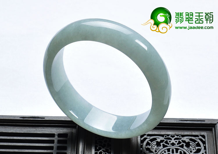 糯冰种晴水缅甸翡翠A货手镯（59.2mm）