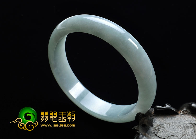 糯冰种晴水缅甸翡翠A货手镯（61mm）