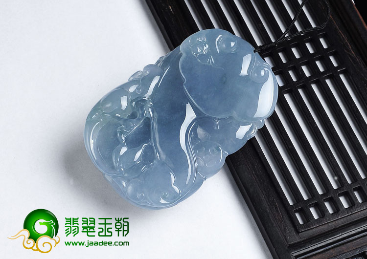 冰种紫罗兰缅甸翡翠A货龙戏珠挂件