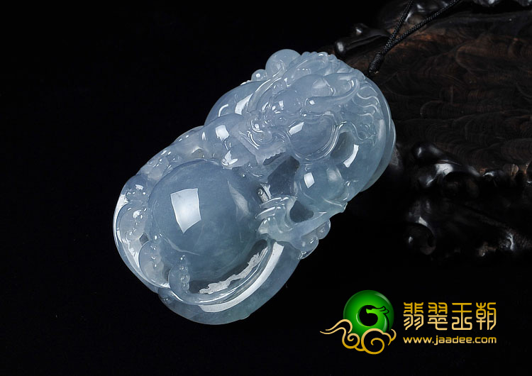 冰种紫罗兰缅甸翡翠A货龙戏珠挂件
