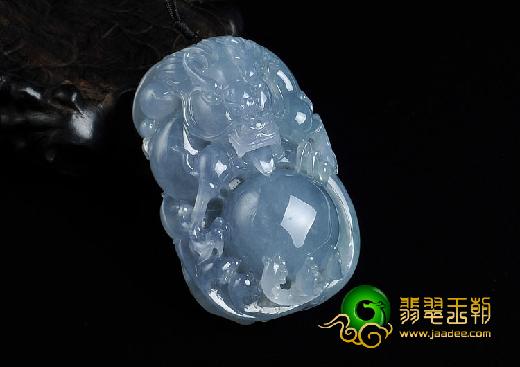 冰种紫罗兰缅甸翡翠A货龙戏珠挂件
