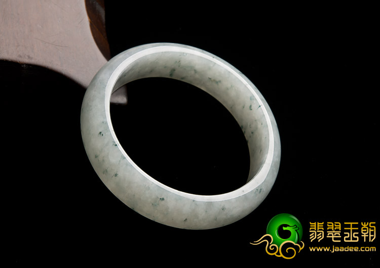 糯冰种飘花缅甸翡翠A货手镯（59.4mm）
