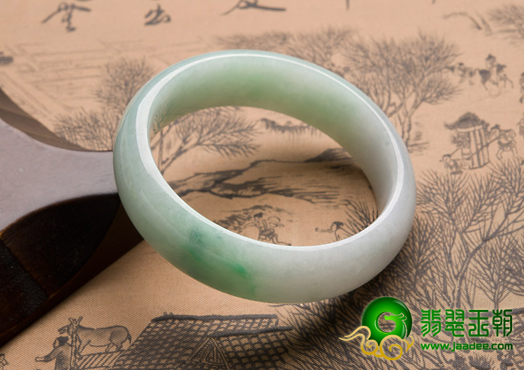 糯冰种飘翠缅甸翡翠A货手镯（56.9mm）
