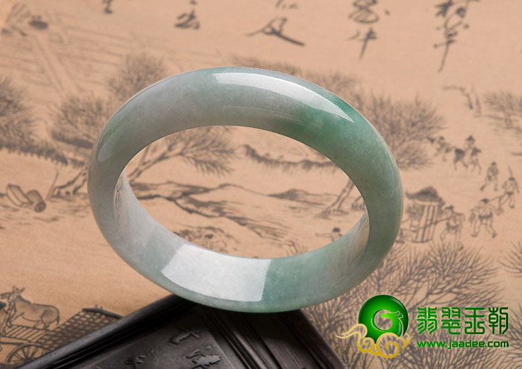 糯冰种略飘翠缅甸翡翠A货手镯（59.1mm）