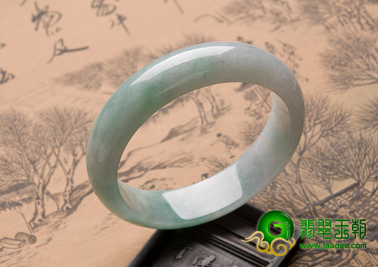 糯冰种略飘翠缅甸翡翠A货手镯（59.1mm）