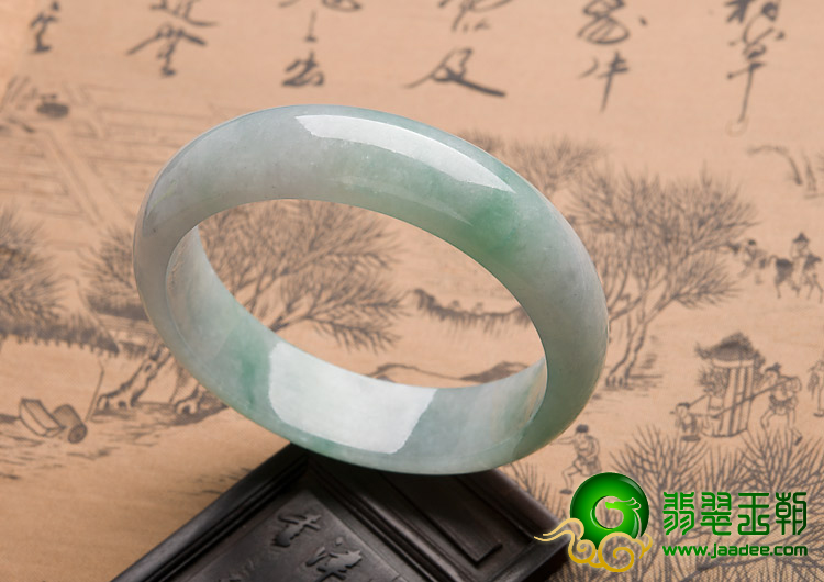 糯冰种略飘翠缅甸翡翠A货手镯（55.4mm）