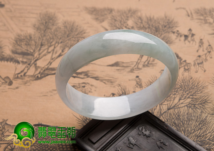 冰种晴水缅甸翡翠A货贵妃镯（57-52.3mm）