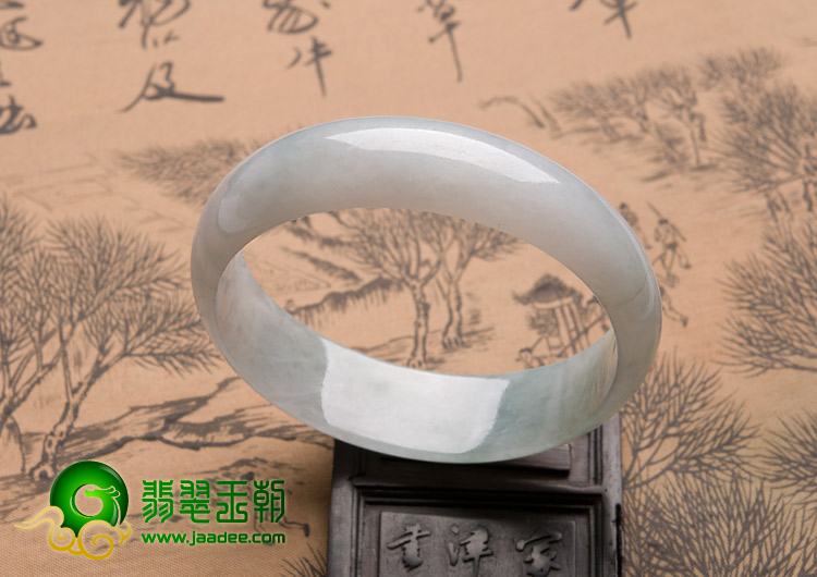 冰种晴水缅甸翡翠A货贵妃镯（57-52.3mm）
