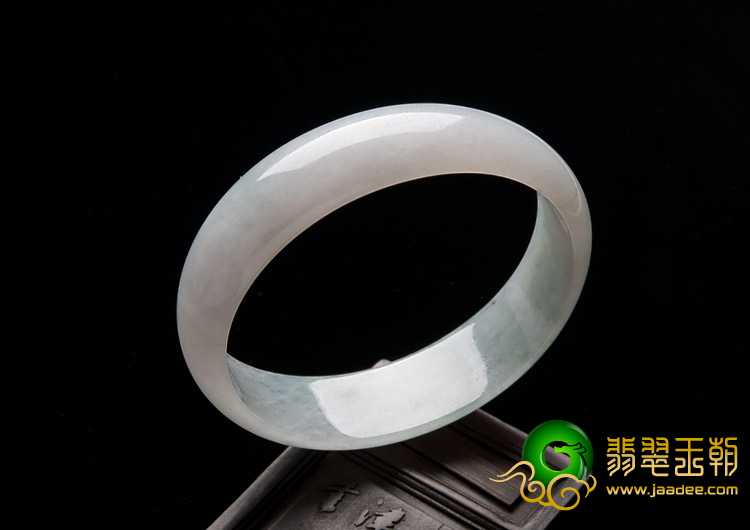冰种晴水缅甸翡翠A货贵妃镯（57-52.3mm）