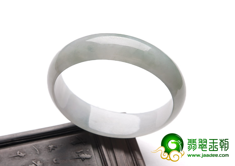 冰种晴水缅甸翡翠A货贵妃镯（57-52.3mm）
