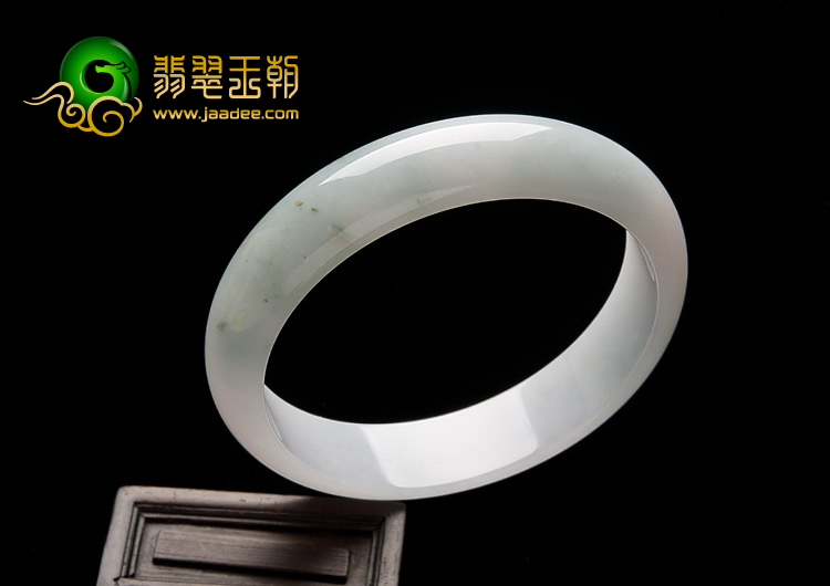 糯冰种晴水缅甸翡翠A货手镯（57.7mm）