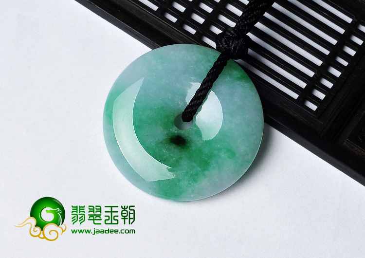 糯冰种翠色缅甸翡翠A货平安扣挂件