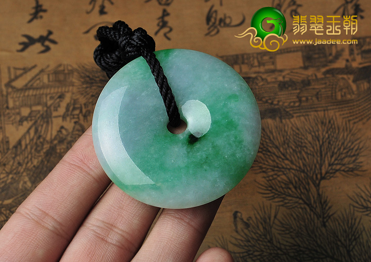 糯冰种翠色缅甸翡翠A货平安扣挂件