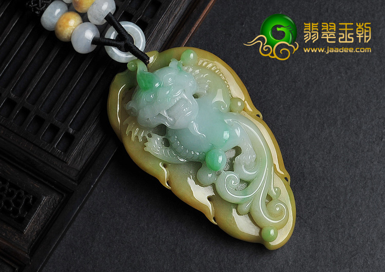 糯冰种黄加绿缅甸翡翠A货一夜成龙挂件