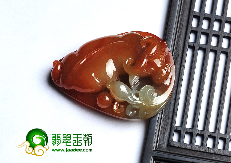 糯冰种红翡缅甸翡翠A货扭转乾坤挂件