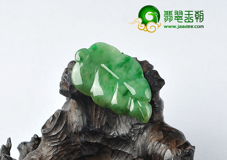 糯冰种黄加绿缅甸翡翠A货叶子挂件