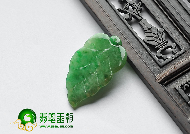 糯冰种黄加绿缅甸翡翠A货叶子挂件