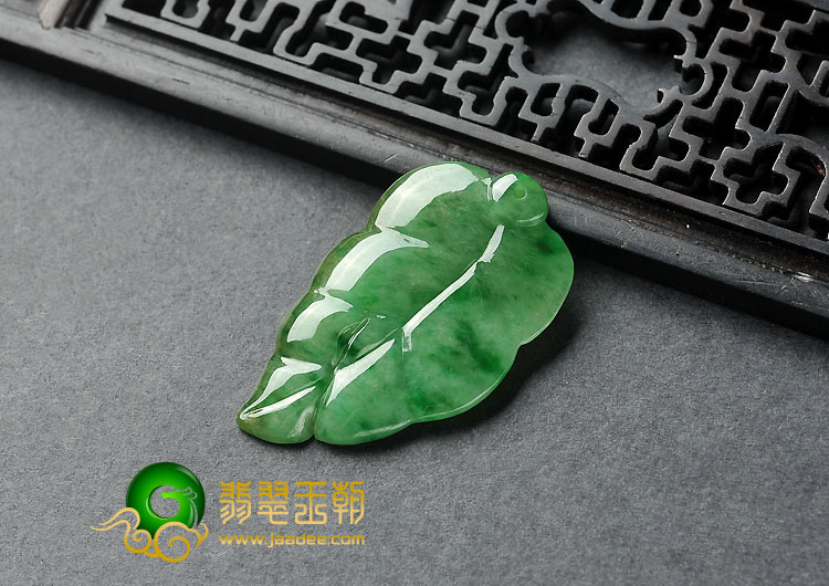 糯冰种黄加绿缅甸翡翠A货叶子挂件
