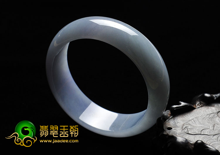 糯冰种春带彩缅甸翡翠A货手镯（58.7mm）