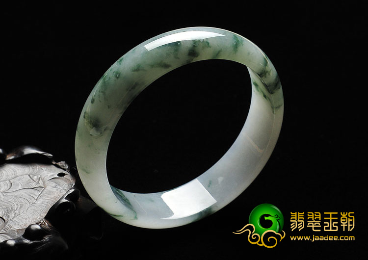 糯冰种飘花缅甸翡翠A货手镯（60.3mm）