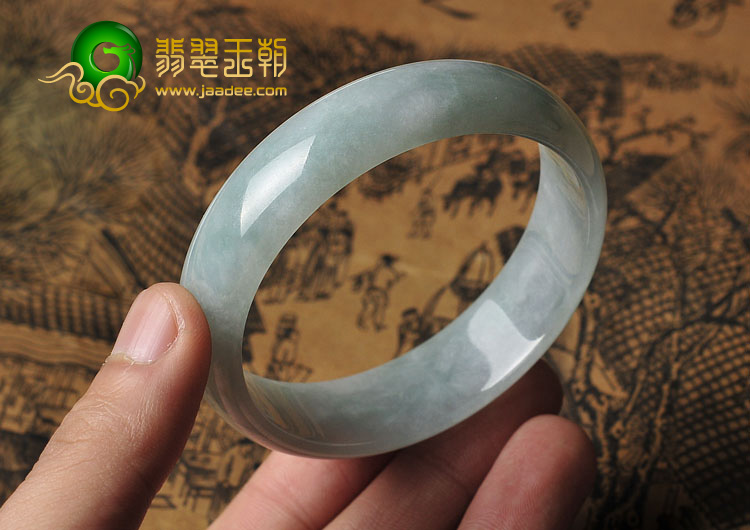 糯冰种晴水缅甸翡翠A货手镯（59mm）