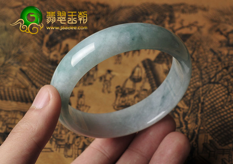 糯冰种晴水缅甸翡翠A货手镯（58.9mm）