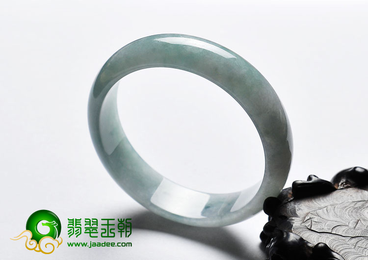 糯冰种晴水缅甸翡翠A货手镯（58.9mm）