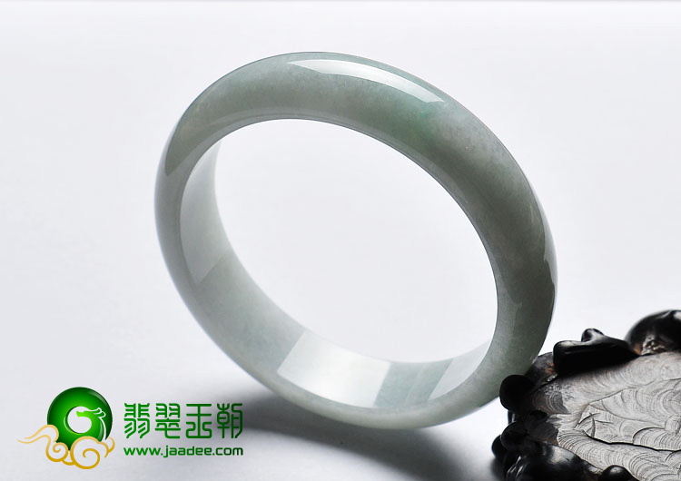 糯冰种晴水缅甸翡翠A货手镯（59mm）