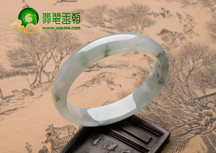 冰种飘花缅甸翡翠A货贵妃镯（56-49.1mm）