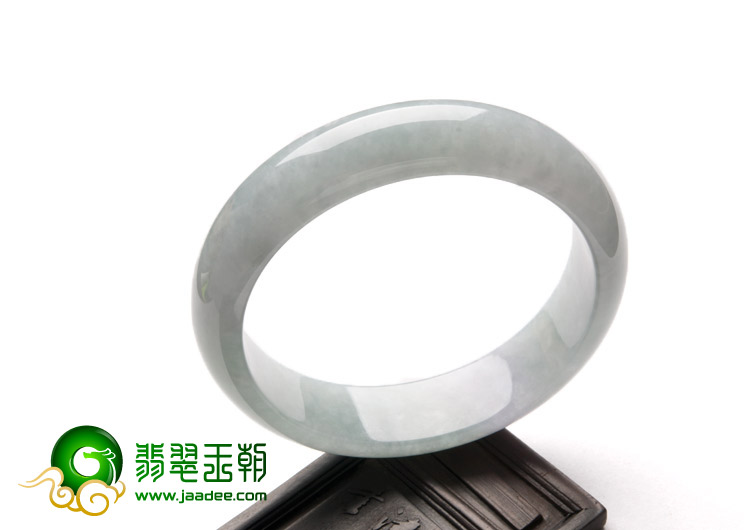 糯冰种晴水缅甸翡翠A货手镯（58.8mm）