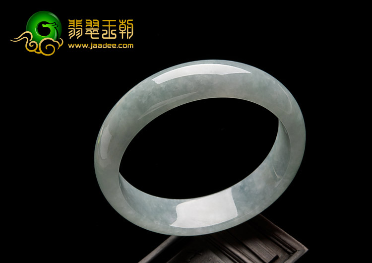糯冰种晴水缅甸翡翠A货手镯（59mm）