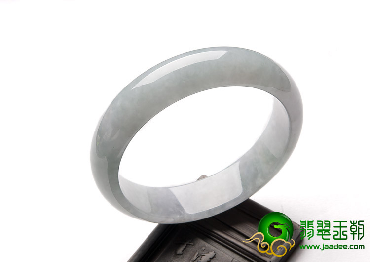 糯冰种晴水缅甸翡翠A货手镯（58.5mm）