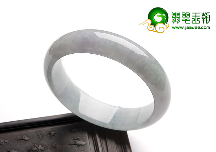 糯冰种晴水缅甸翡翠A货手镯（58.5mm）