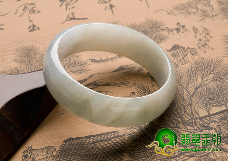 糯冰种晴水缅甸翡翠A货手镯（59mm）