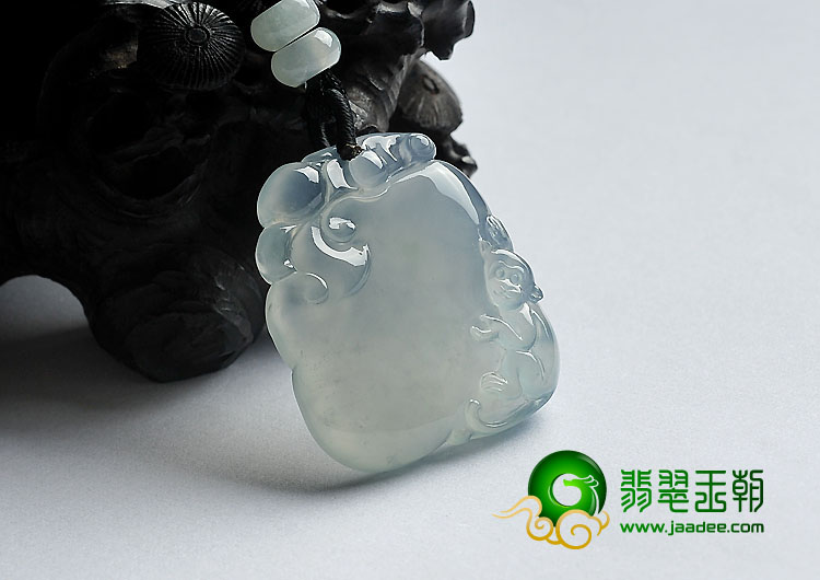 冰种晴水缅甸翡翠A货灵猴献寿挂件