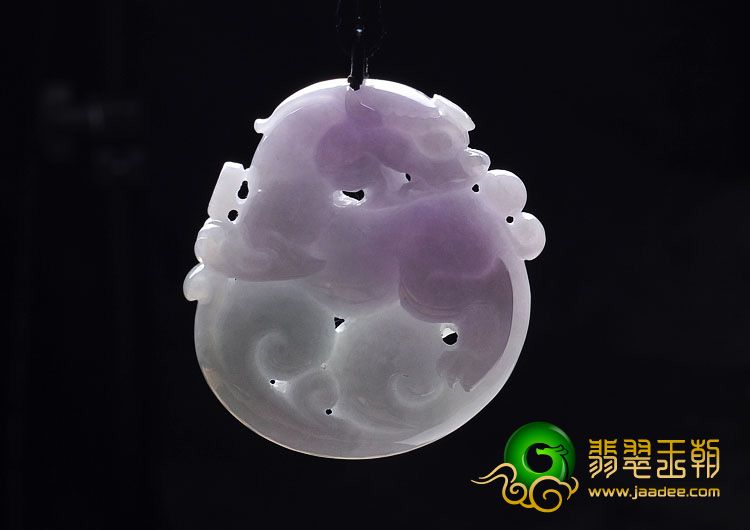 糯冰种春带彩缅甸翡翠A货貔貅挂件