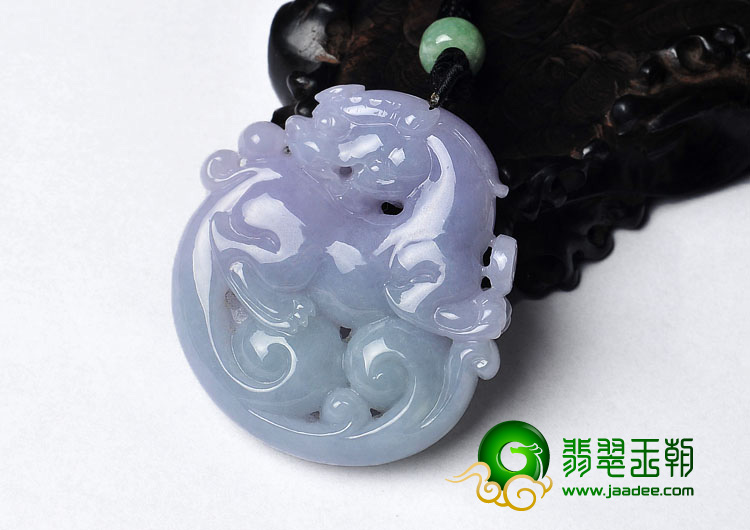糯冰种春带彩缅甸翡翠A货貔貅挂件