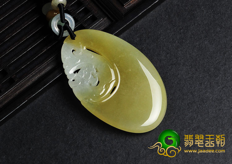 冰种淡黄翡缅甸翡翠A货仿古龙挂件
